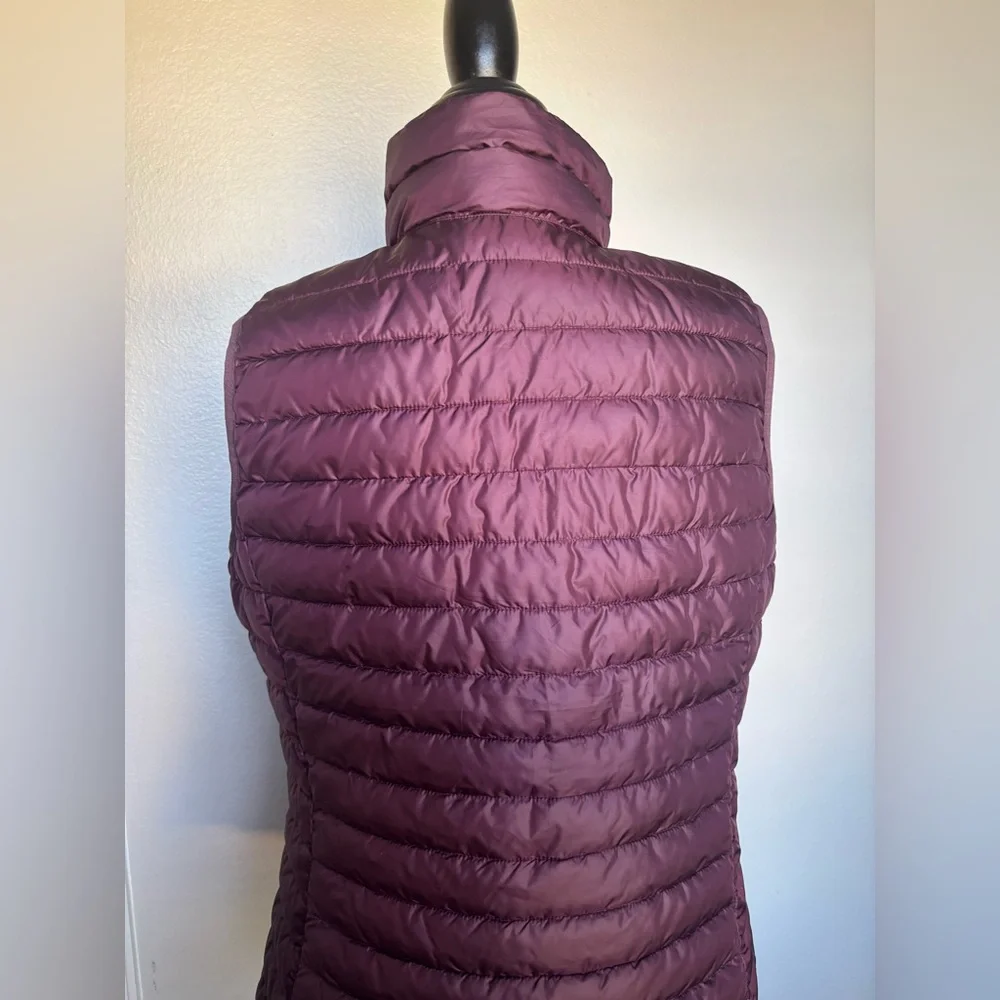 Columbia Women's Dark Purple Quilted Vest - Picture 9 of 14